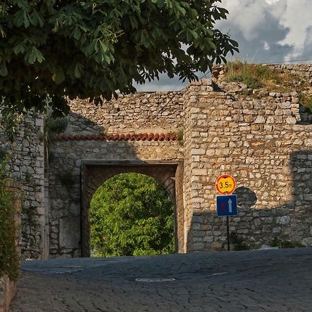 Upper Gate Apartments オフリド エクステリア 写真