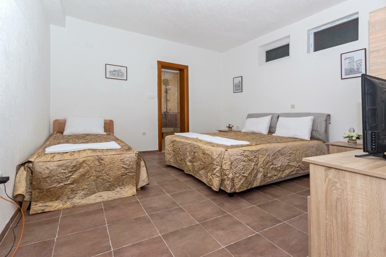 Upper Gate Apartments オフリド エクステリア 写真